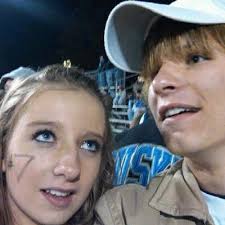 Hope Boyer (@HopeElizabeth12)