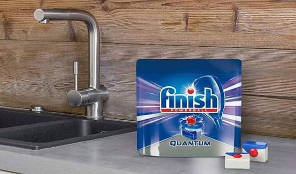 So sánh viên rửa bát và bột rửa bát, nên dùng loại nào?