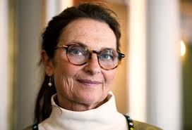 Detta är till alla er som älskar suzanne! 21 Pictures Of Suzanne Reuter Miran Gallery