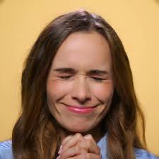 Nada se compara a un exquisito 🍰🥮 postre de Breadco..., Compralos  preparados a la perfección en 🍏 Supermercados La Colonia., #postre  #tresleches #pandepan #mousseline #breadco