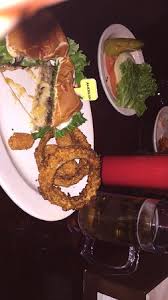 It is a wonderful place to meet after work for happy hour, or to catch the big game on one of the many televisions dotting the venue. The Stumble Inn New York City Lenox Hill Menu Preise Restaurant Bewertungen Tripadvisor