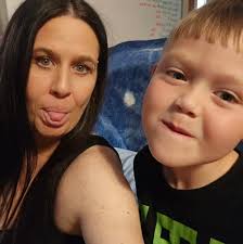 In 2014, Chelsi Camp, a 23-year-old mother from Alvin, Texas launched  herself at a pitbull that was viciously mauling her 2-year-old daughter,  Mackenzie. Chelsi jumped