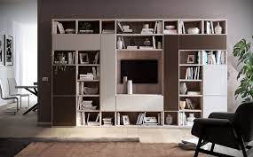 Pin Su Living