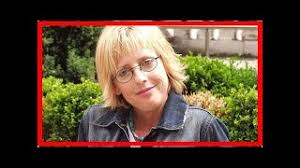 We are very sad to announce the untimely death, from natural causes, of the acclaimed actress, emma chambers. Emma Chambers Videos Latest Emma Chambers Video Clips Famousfix