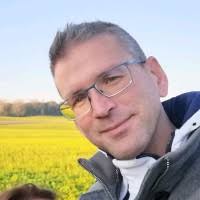 Tom Smet Email & Phone Number