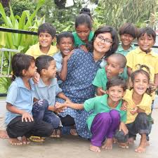 When kids learn english, it is important to ensure that they get enough time to practice each topic. Srotoshwini Trust Runs Mobile Schools For Undeprivileged Kids In Vadodara