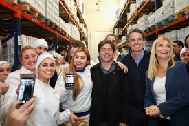 Axel kicillof aksel kisilof born 25 september 1971 is an argentine economist who was appointed argentinas minister of economy on november 18 2013 ch. Axel Kicillof Ø¹Ù„Ù‰ ØªÙˆÙŠØªØ± Atacar A Las Pymes Es Atacar La Familia Productiva Del Pais Y La Provincia Sanmartin Axelgobernador Recorriendobuenosaires Hayfuturoparavos Https T Co H98v1c657n