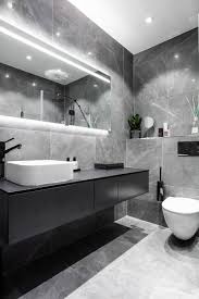 Our 3d bathroom visualizer can help you with your next bathroom remodel. Klassicheskaya Zhivopis I Sovremennyj Dizajn Neordinarnyj Interer Kvartiry V Rime Photos Ideas Design Bathroom Inspiration Modern White Marble Bathrooms Modern Bathroom Design