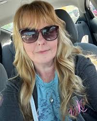 Look at this pretty girl @802ej with the new bangs and layers! Now summer  can proceed #Rapunzel #bangs #layers #Summerhair #beachy #beachywaves