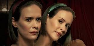 Sarah paulson may or may not appear ahs 1984, but she will definitely not have a starring role. Sarah Paulson On Freak Show It S The Craziest Thing I Ve Done Ew Com