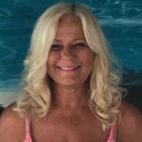 Lorraine Dahl's Instagram, Twitter & Facebook