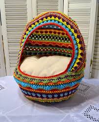 birakin miril miril uyusun evdeki ivir zivirla yapabileceginiz 17 yumusacik kedi yatagi kedi bebek vucudu orgu