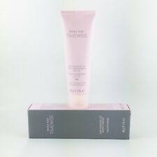 It is designed to make skin feel and look young, nourishing it with a palette of salutary elements. Mary Kay Timewise Age Minimize 3d Day Cream 48g Gunstig Kaufen Ebay
