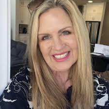 Gretchen Allen's Instagram, Twitter & Facebook