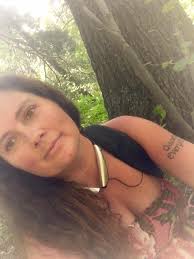 Hiking solo with a group after anxiety