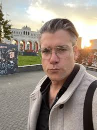 weehive #icp #weehive #b2bsales #training #salescoaching #salesenablement… 