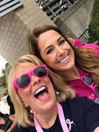 A few more pictures of yesterday's fabulous Walk for Women's Wellness! I  always love seeing my great friend Kim Faris! This is such a great event  supporting the Kettering Medical Center Foundation,