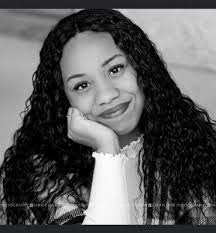 Alexius Smith's Instagram, Twitter & Facebook