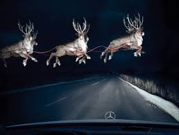 Toutes Les Publicites De Noel 2012 109 Spots 15 Prints Traineau Pere Noel Pere Noel Noel