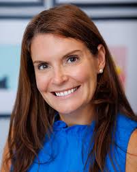 Elizabeth Cobb's Instagram, Twitter & Facebook