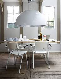 grote hanglamp in de eetkamer vtwonen woonideeen eetkamer inspiratie eetkamer vtwonen