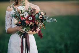 This Romanian Wedding Has All The Autumn Decor Inspiration You Need Junebug Weddings Elegant Wedding Bouquets Romanian Wedding Wedding Bouquets