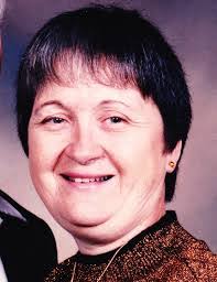 Carolyn Mcphail's Instagram, Twitter & Facebook