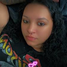 Hi is anyone available to do this style but with crochet or a sew in for  the back if so please provide booking link or prices