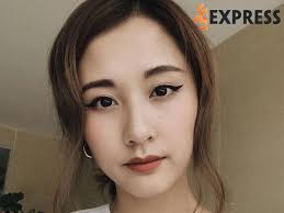 NTK Julia Đoàn là ai? Hành trình khởi nghiệp của chủ nhân Floral Punk