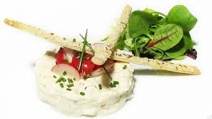 Schuhbecks Bayerisch Al Dente Obazda O Sole Mio Mit Grissini Und Radieserlsalat Br De Food Camembert Cheese Cheese