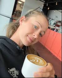 Nelly Korda enjoys coffee date with Olivia Cowan