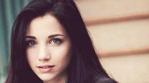 Visualizza altre idee su ragazze dagli occhi verdi, occhi verdi, ragazze. Bellezza Femminile Le Donne Inverno Lifegate