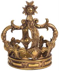 Manufactured from primed mdf it's economical and ready for painting to match your existing decor. Our Antique Gold Tabletop Crown Has An Aged Golden Finish With Hints Of Sparkle This Ornate Decorative Crown Has An Decor Metal Decor Dining Room Wall Decor