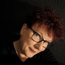 Heidi Geib's Instagram, Twitter & Facebook