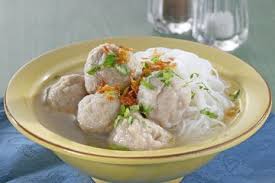 Banyak varian resep kuah bakso yang bisa kamu jajal di rumah. Tips Cara Membuat Bakso Daging Yang Kenyal Dan Enak Untuk Bakso Kuah Mudah Ditiru Di Rumah Semua Halaman Bobo