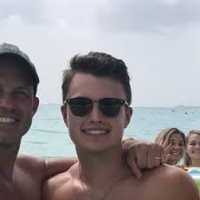 Alex Nunn (@alexnun121)