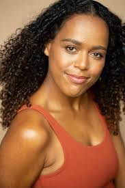 Joanna Thomas's Instagram, Twitter & Facebook