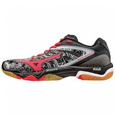 Résultat de recherche d'images pour "chaussures de volley"