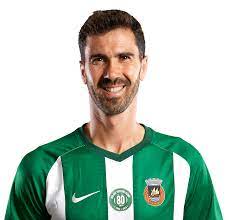 Career stats (appearances, goals, cards) and transfer history. Liga Portugal