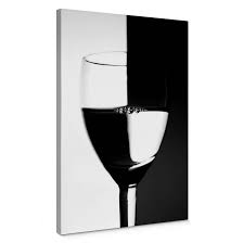 La serigrafia è una tecnica di stampa che utilizza telai in acciaio che trasferiscono il colore direttamente sul supporto in vetro. Stampa Su Tela Bicchiere Di Vino Bianco E Nero Wall Art It
