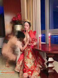 肥臀小騷貨『兔兔』高價秀禾VIP群私拍