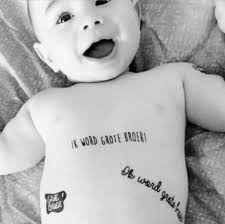 Groot nieuws vertellen dmv een tijdelijke tattoo