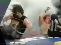 Sullivan hinterging seinen partner und kostete diesem so die chance sich die ecw tag zu tun bekam, sollte cactus jack zunächst durch japan touren, wo er das prestigeträchtige king of the deathmatch turnier für sich entscheiden. Wwe Idol Mick Foley Lebensgefahrliches Sprengstoff Match Mit Terry Funk