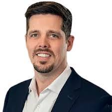 Jason Kulik's Instagram, Twitter & Facebook