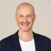 90+ "Daniel Saul" profiles