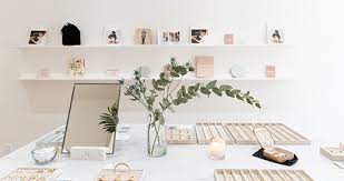 Mejuri Store Locations See all of your favourite pieces, get styling advice and help with ring sizing.