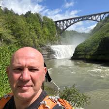 How to store bread to prevent molding when camping?