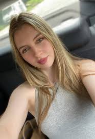 I'm from Australia 🇦🇺 Single ready to travel to any country