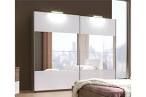 Chambre adulte: lit, tte de lit, chevet, commode, armoire miroir