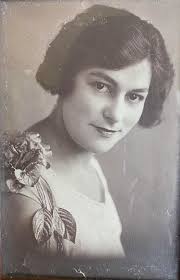 A Great Aunt's Life Story and Experiences